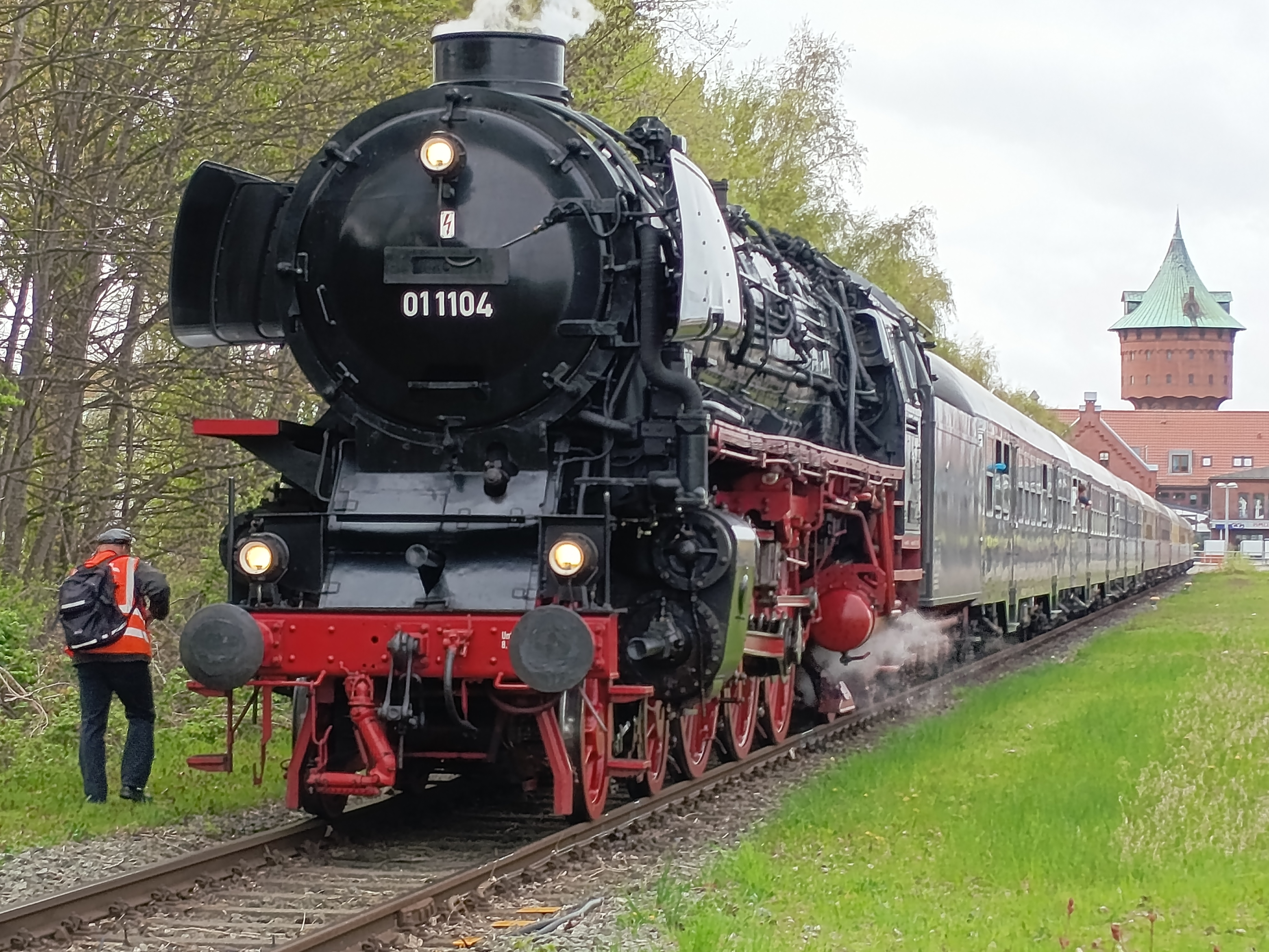 Schnellzug-Legende 01 1104 zu Gast in Cuxhaven